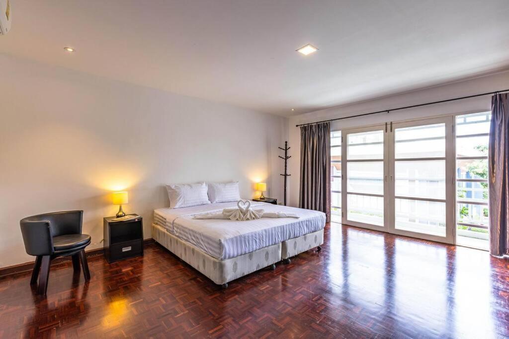 4 Bedroom Townhouse In Great Location! HHQ Exteriér fotografie