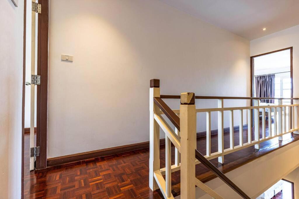 4 Bedroom Townhouse In Great Location! HHQ Exteriér fotografie