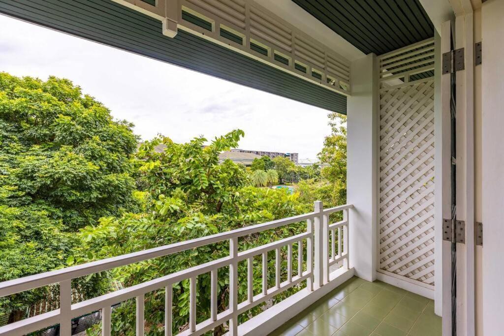 4 Bedroom Townhouse In Great Location! HHQ Exteriér fotografie