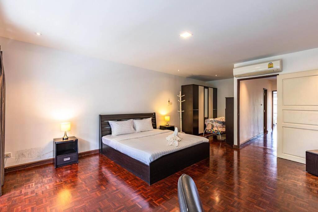 4 Bedroom Townhouse In Great Location! HHQ Exteriér fotografie