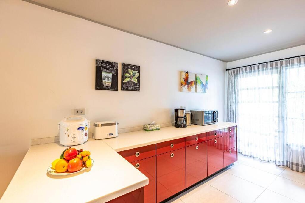 4 Bedroom Townhouse In Great Location! HHQ Exteriér fotografie